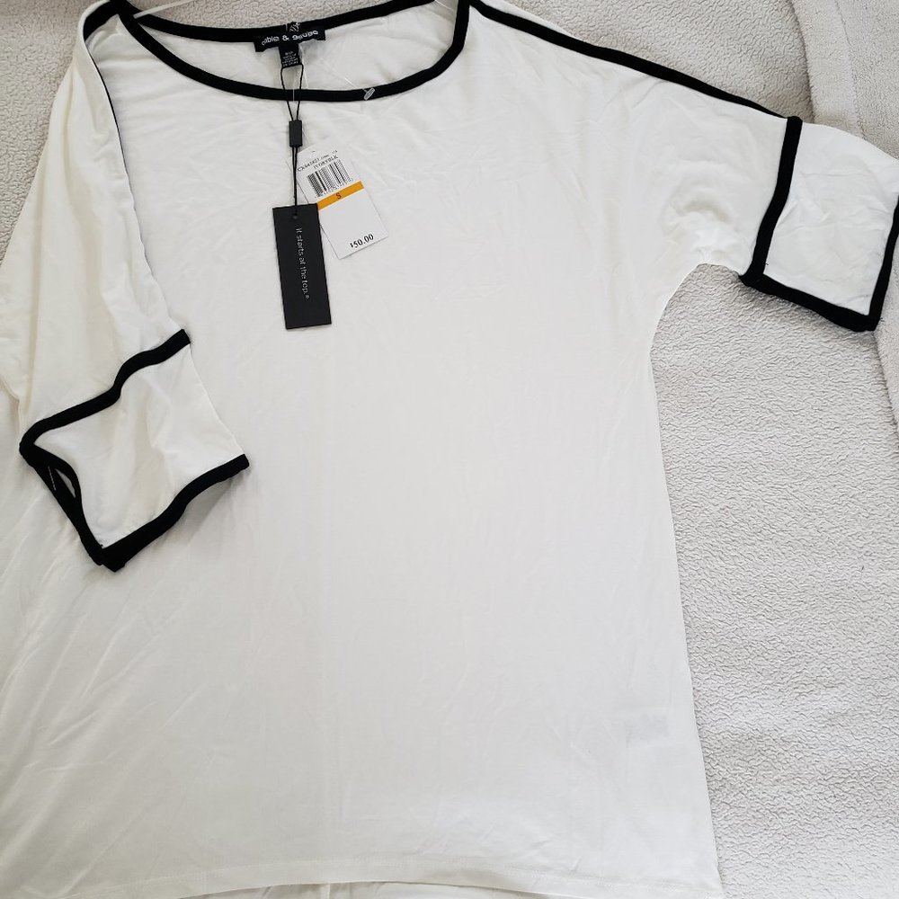 CABLE & GAUGE White/Black Trim Shirt - Size Small